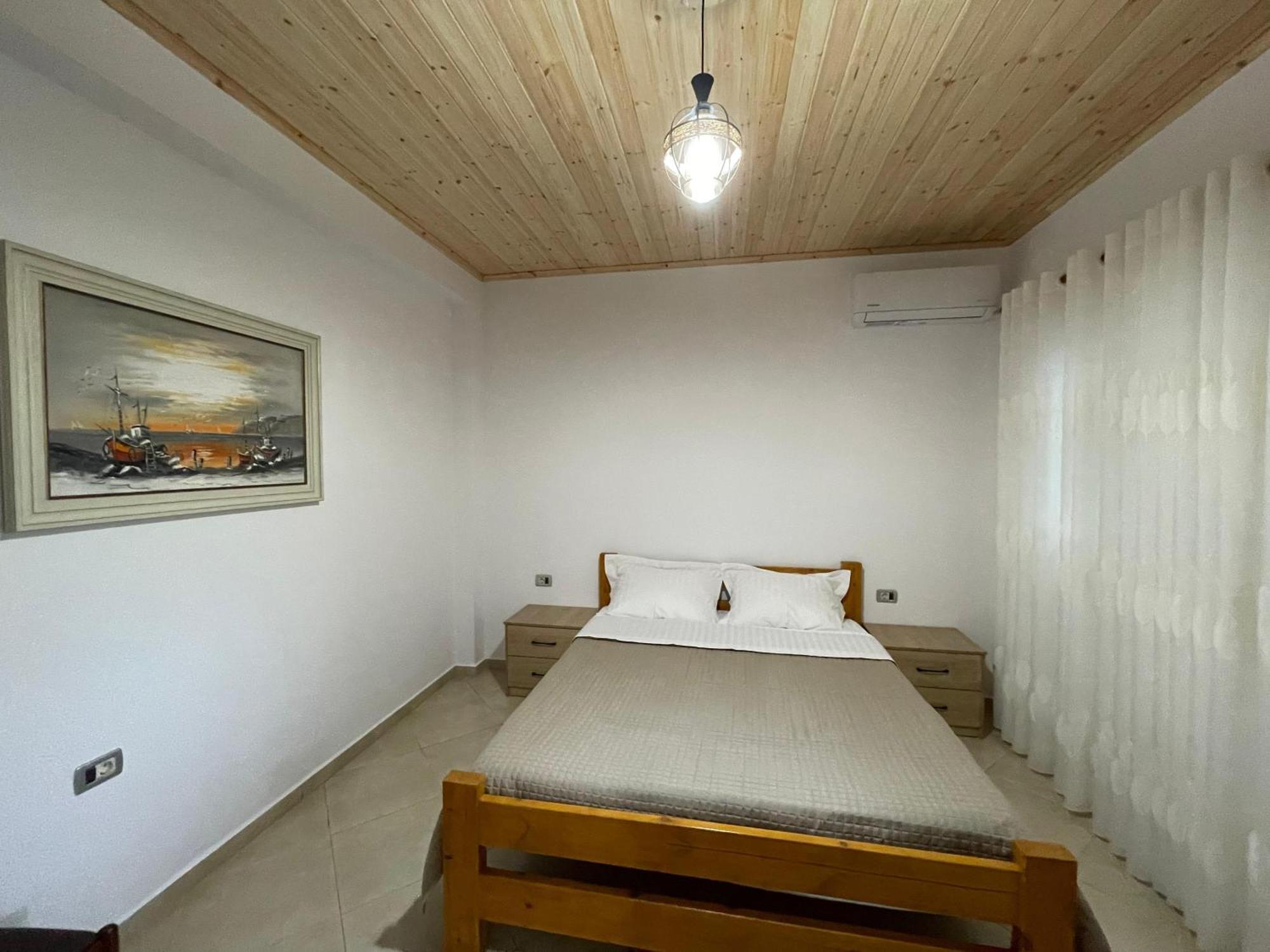Rent Rooms Sakolli เบราท ภายนอก รูปภาพ
